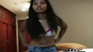 කෙල්ලෝ කෙල්ලෝ මගුලක්